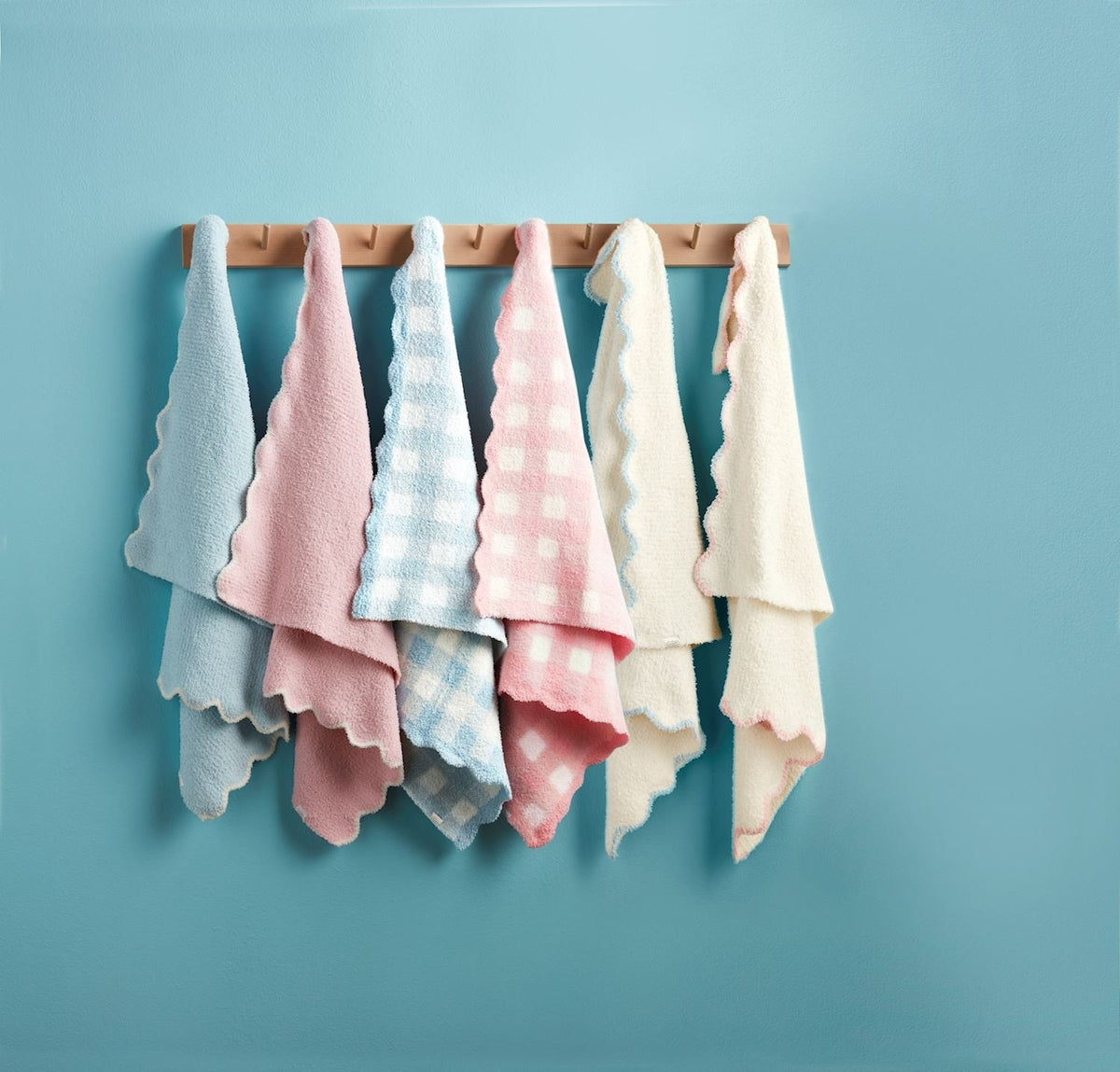 Scallop Chenille Blanket Blue Gingham — alternate view 2