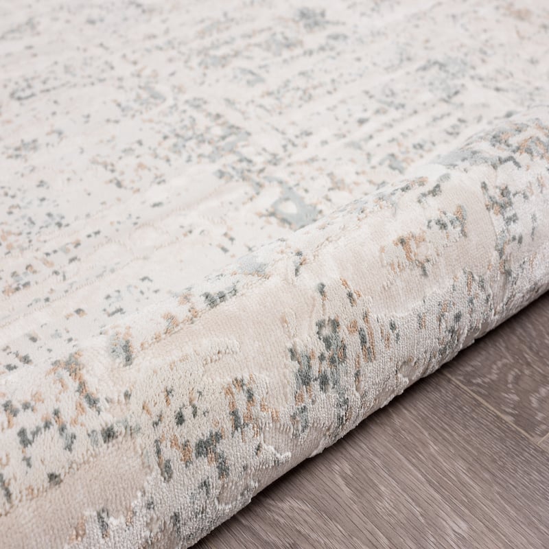 Michelle Cream/Coconut 5'3" x 7'3" Area Rug — alternate view 4