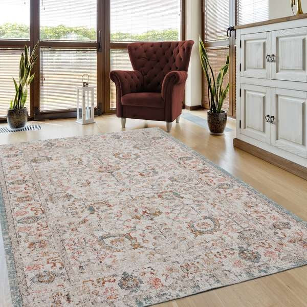 Antiquity Cream/Beige  5'3" x 7'10" Area Rug