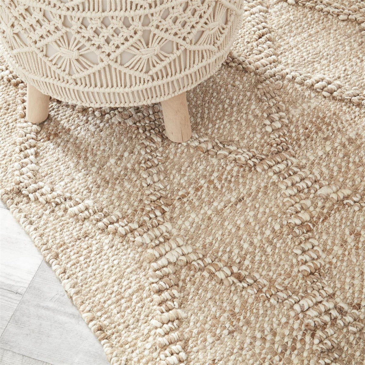 Tan Jute W/Jute Loop Diamond Shuttle Handwoven Rug (5X8) — alternate view 2