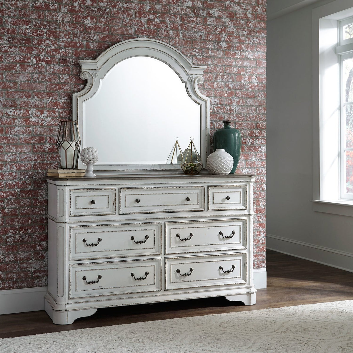 Magnolia Manor 7 Drawer Dresser-1