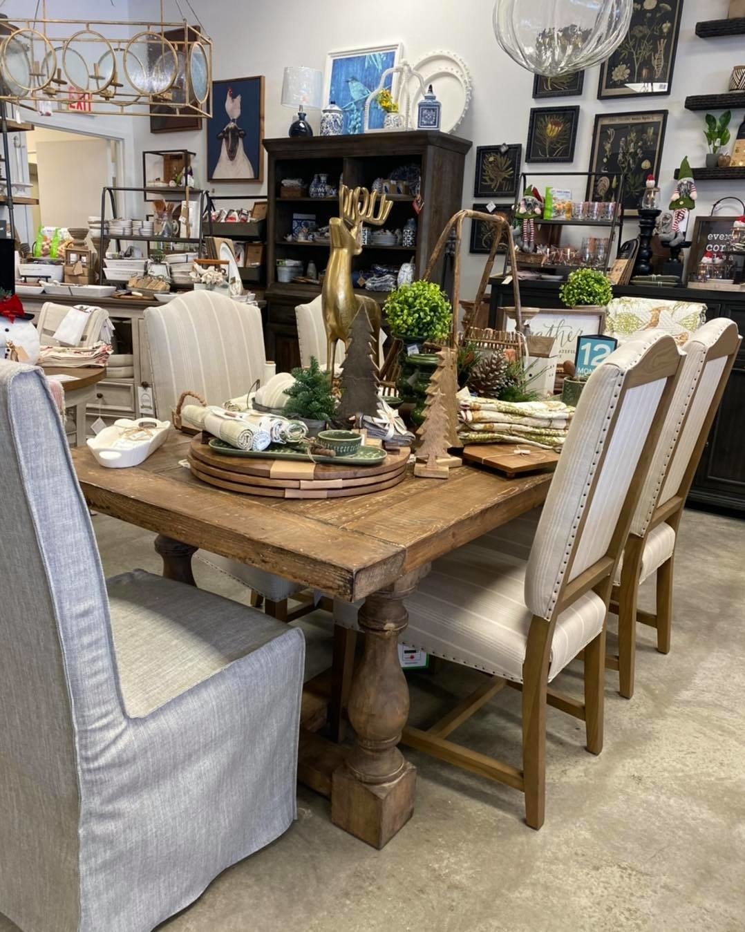 Margaret Dining Set — alternate view 8