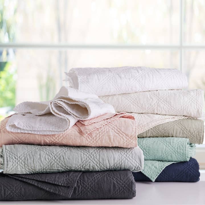 Washed White Linen Quilt King/Cal King