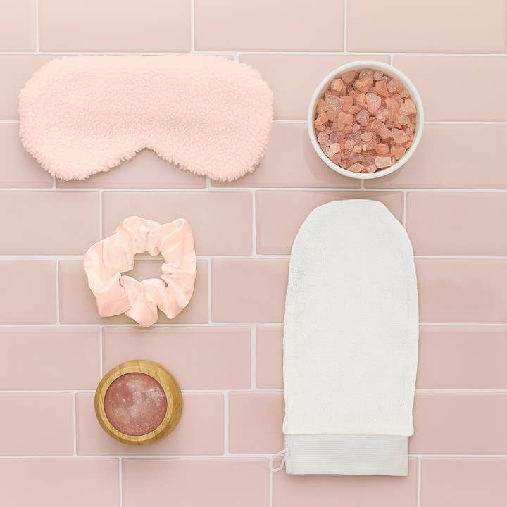 Pink Salt Spa Kit — alternate view 2
