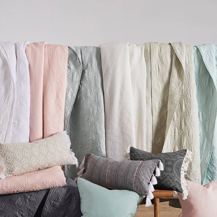 Washed Linen Quilt White Full/Queen