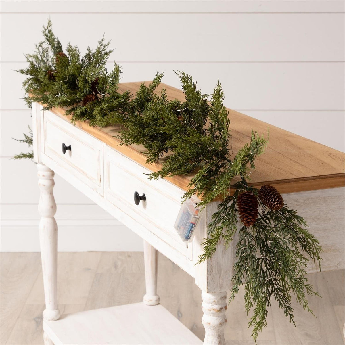 Christmas Cedar Led Garland — alternate view 2