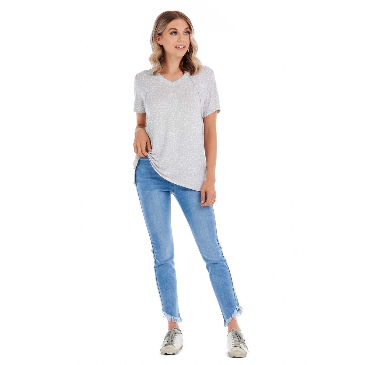 Minah V-Neck Tee