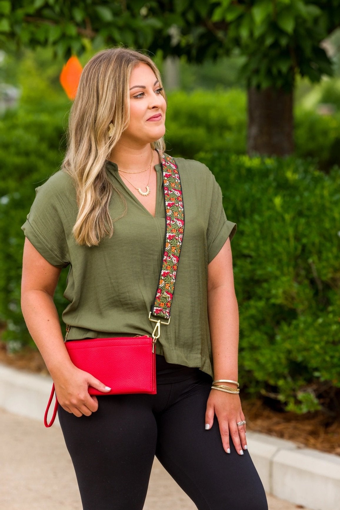 Abby 4-in-1 Handbag - Tan — alternate view 4