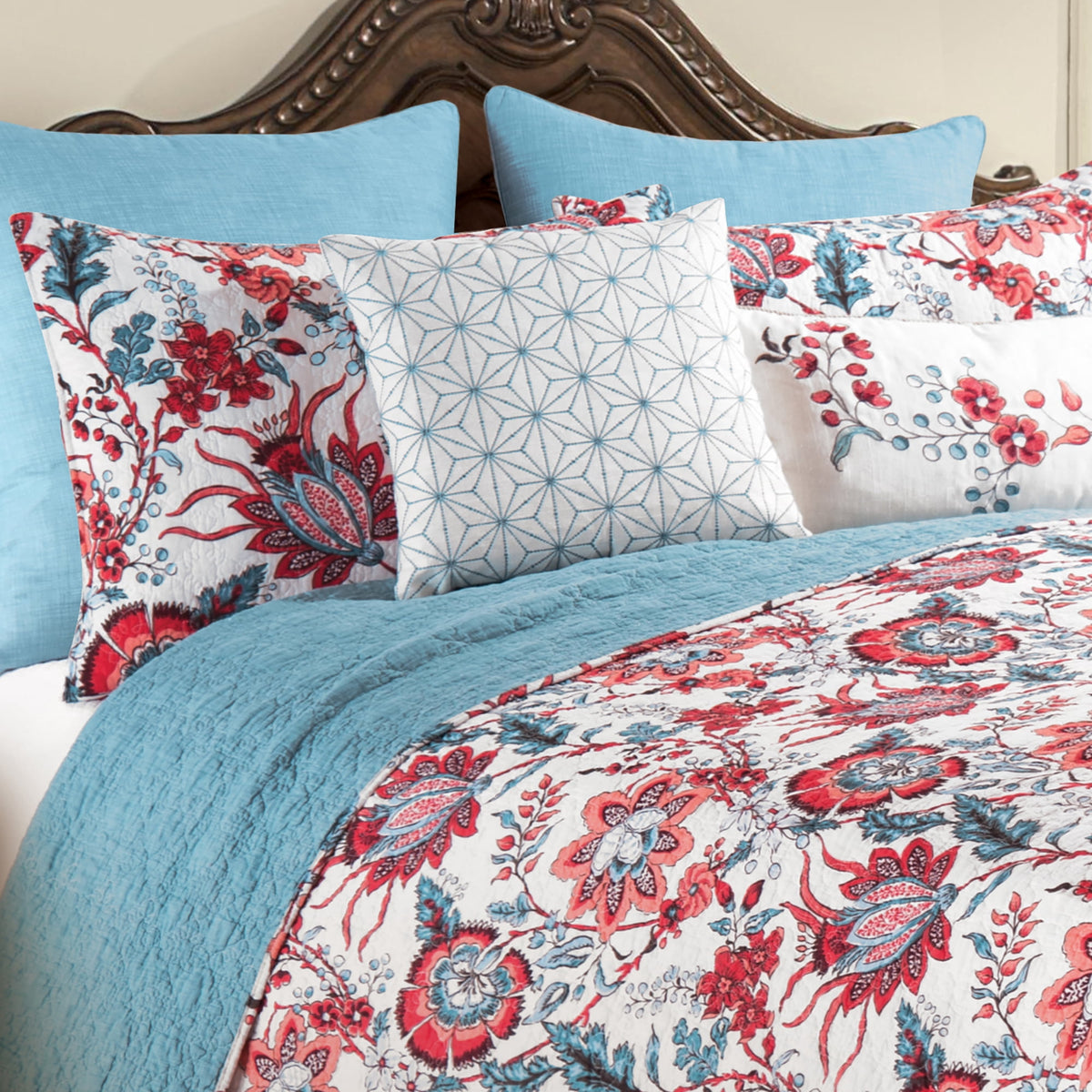 Adrienne Full/Queen Quilt — alternate view 2