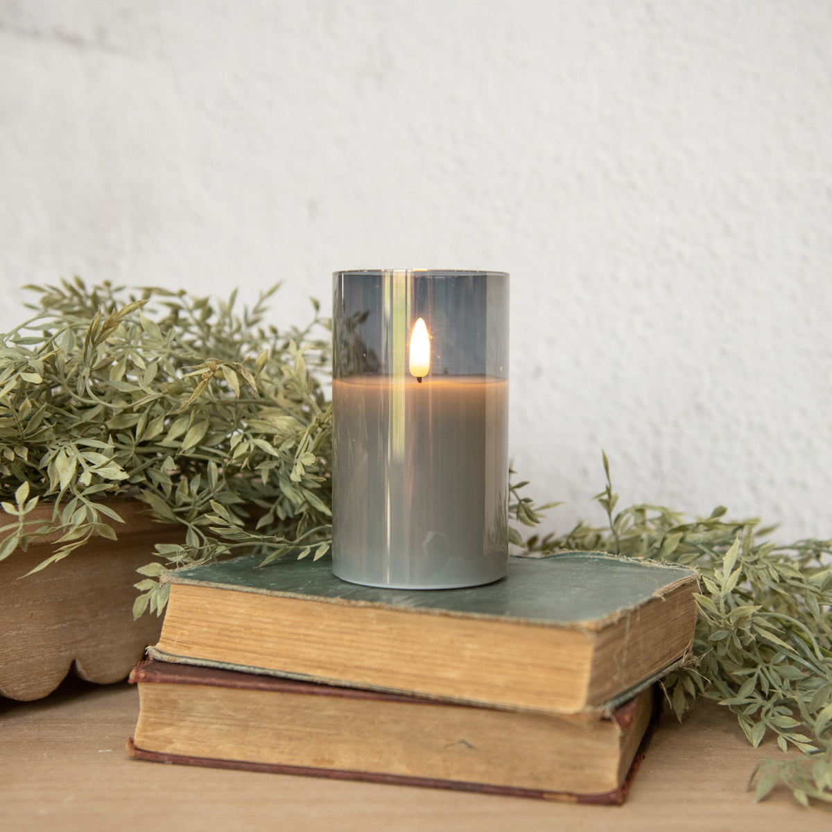 Black Glass 3D Flame Candle