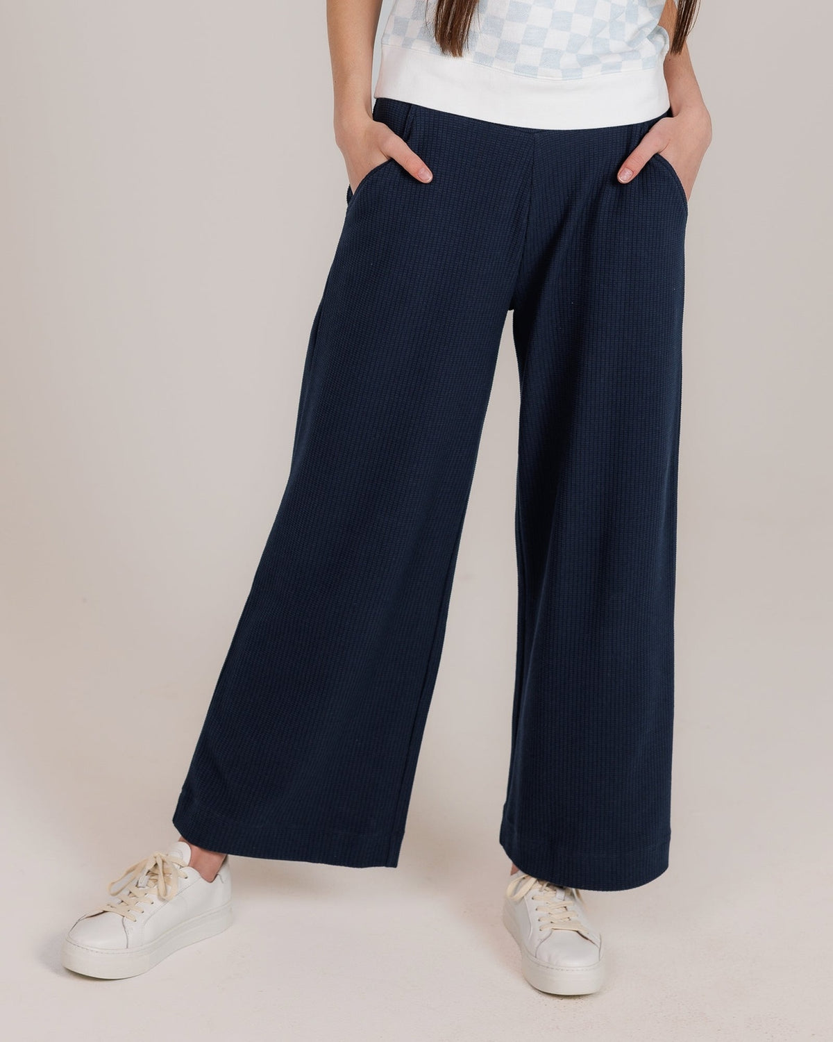 The Weekender Pant — alternate view 3