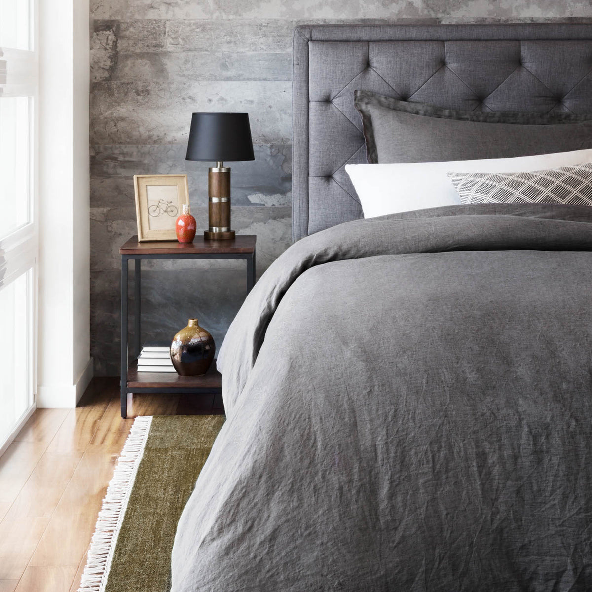 Woven French Linen Duvet Cover, Queen, White — alternate view 4