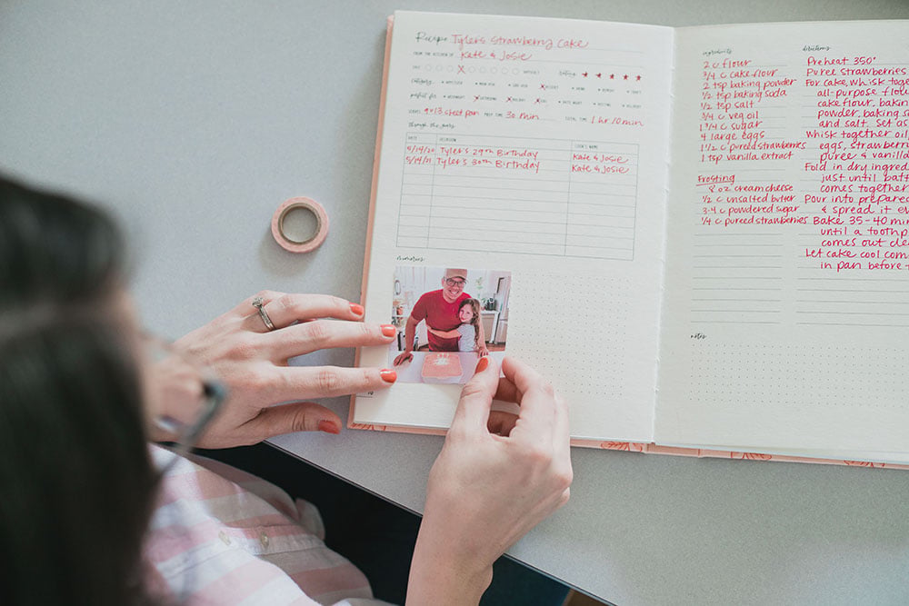 Strawberry Heirloom Recipe Book — alternate view 8