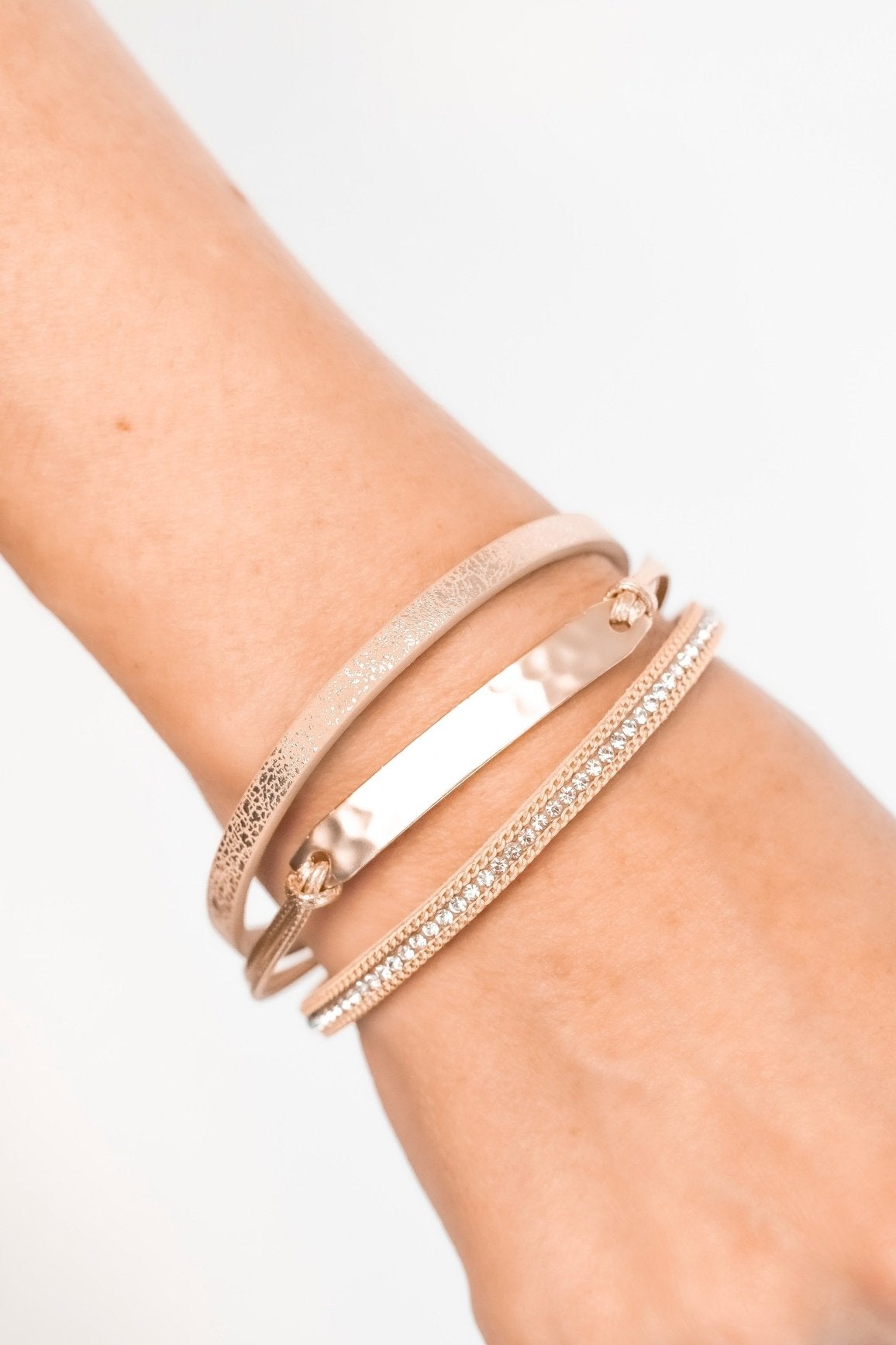 Leather Magnetic Bar Bracelet - Gold — alternate view 3