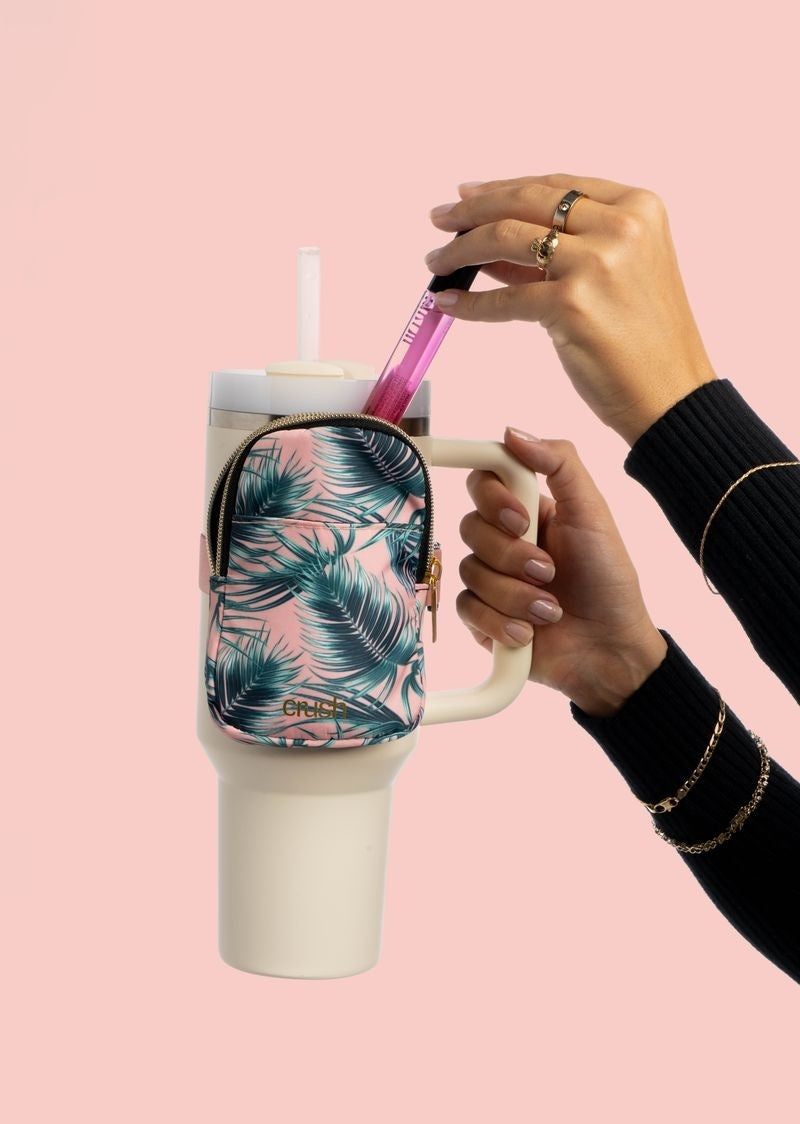 Crush Please Hold Water Bottle Pouch Daisy — alternate view 8