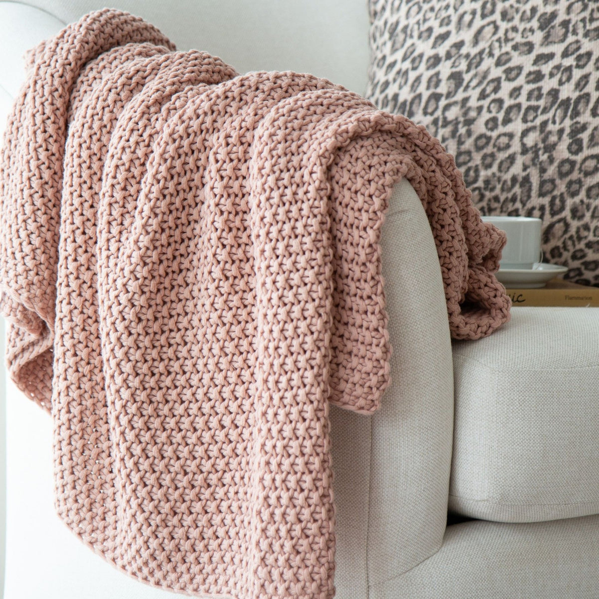 Chloe Cotton Chunky Knit Throw- Rose — alternate view 3