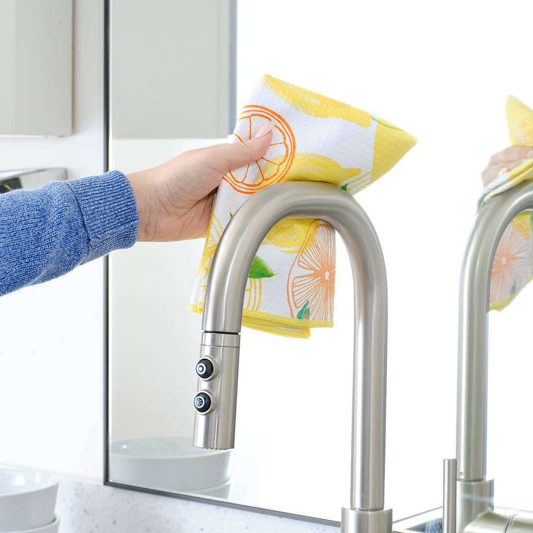 Lemon Plaid Microfiber Towel Set — alternate view 4