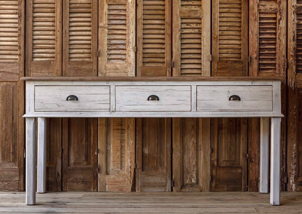 Connecticut Farmhouse Console