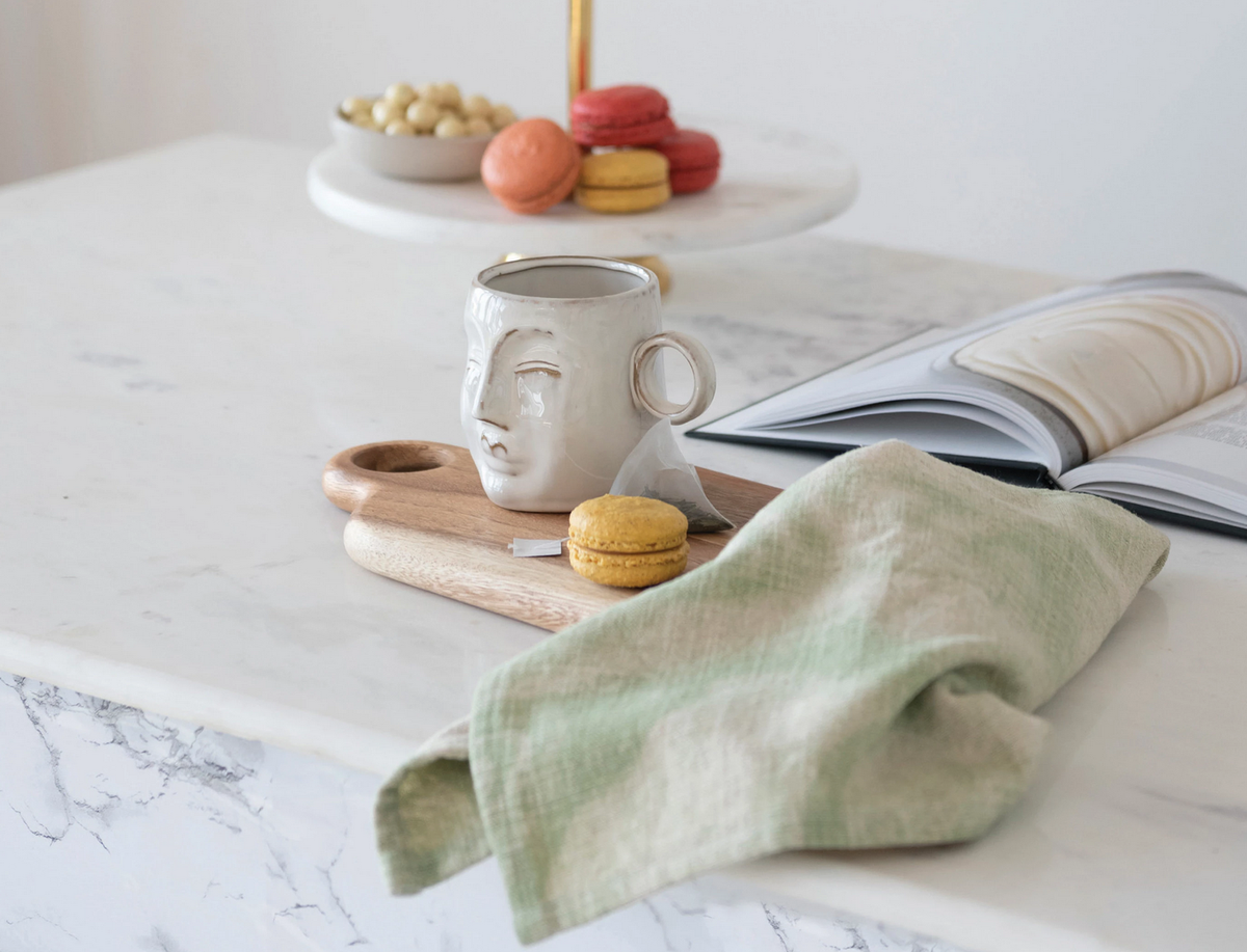 12 oz. Stoneware Face Mug, Reactive Glaze — alternate view 2