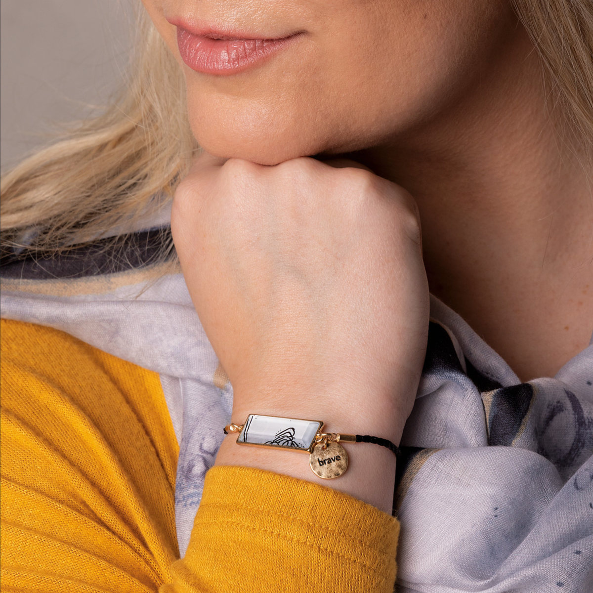 ArtLifting Bracelet-Black and White — alternate view 2
