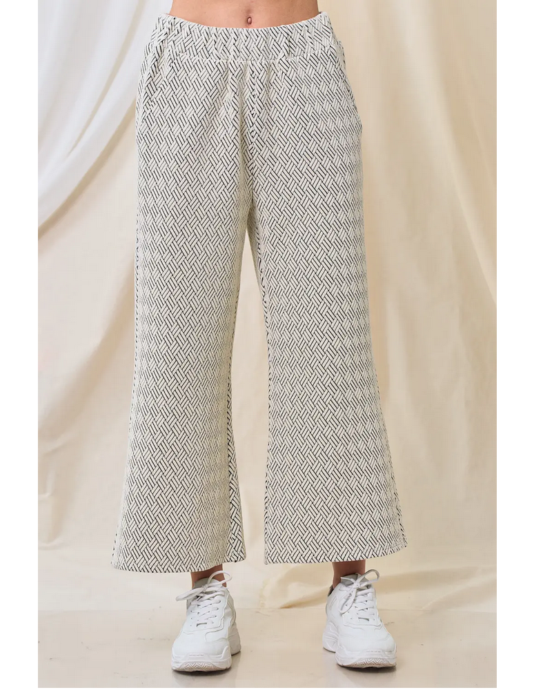 Textured Cropped Wide Pants- Cream/ Grey
