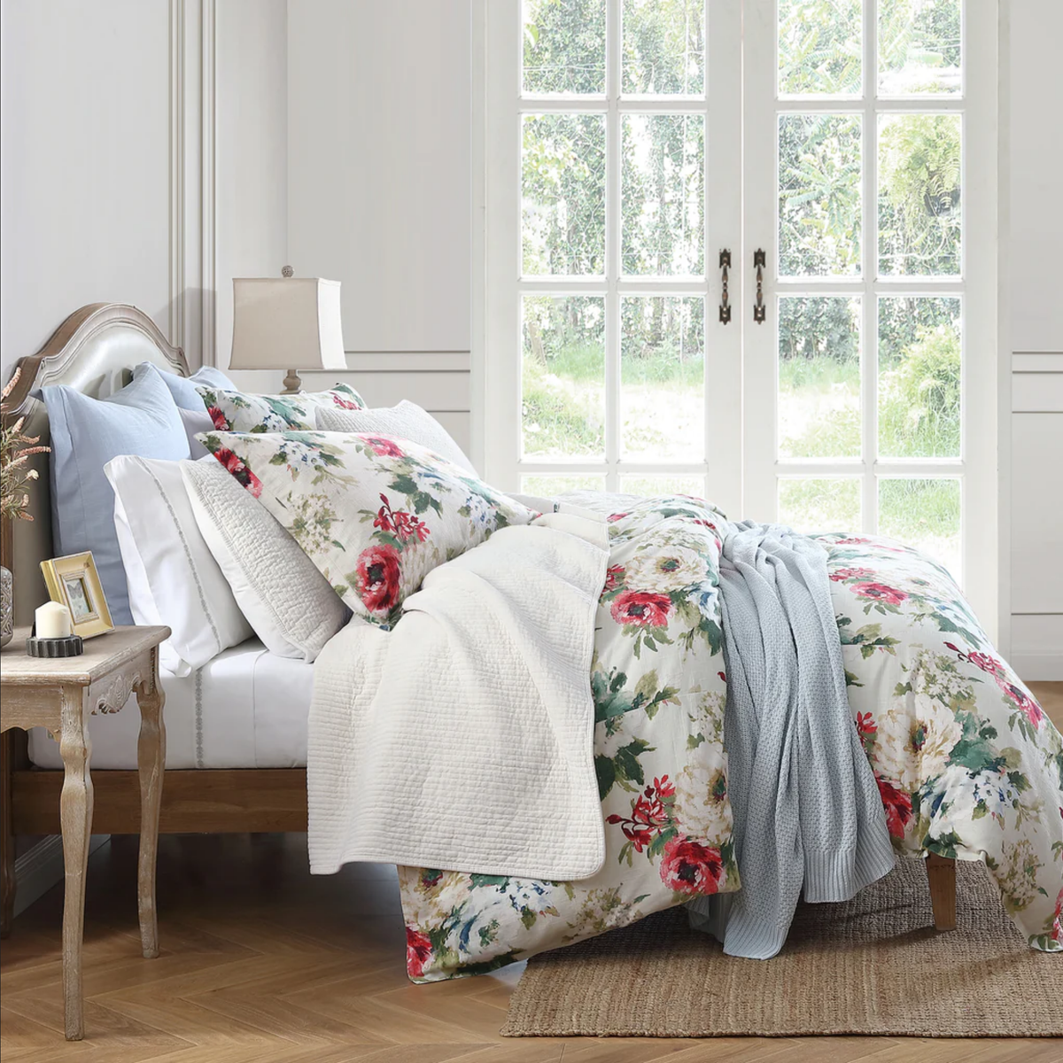 Peony Washed Linen Bedding Set- King Cream — alternate view 3