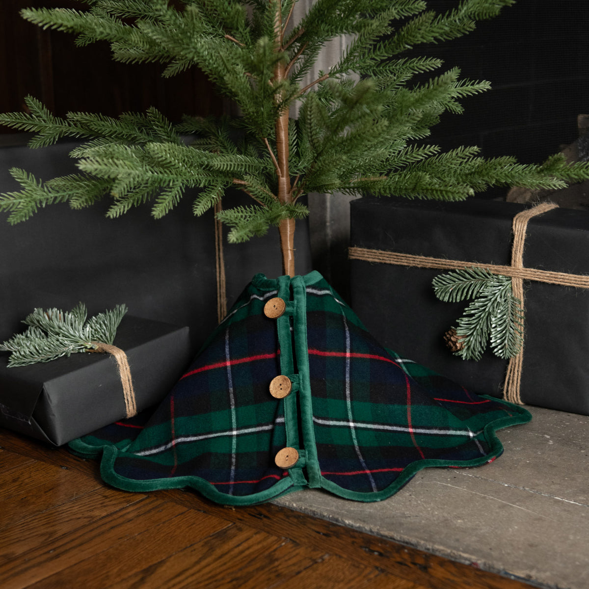 Green Tartan Tree Skirt 28"
