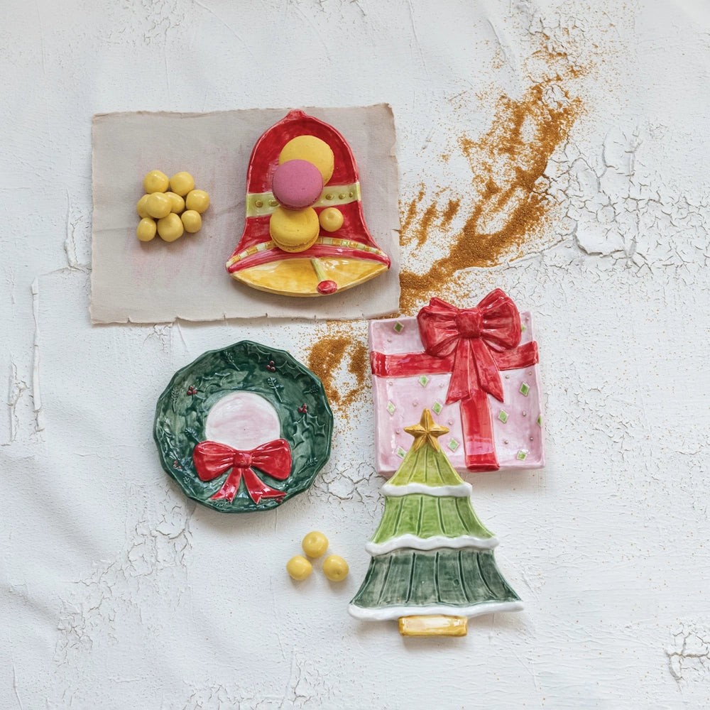 Stoneware Dish with Holiday Shape